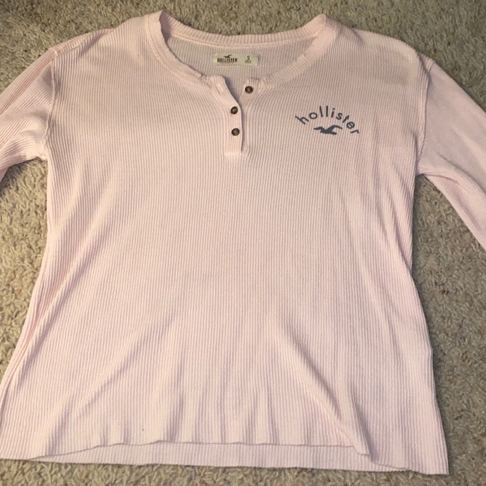 hollister sweater!